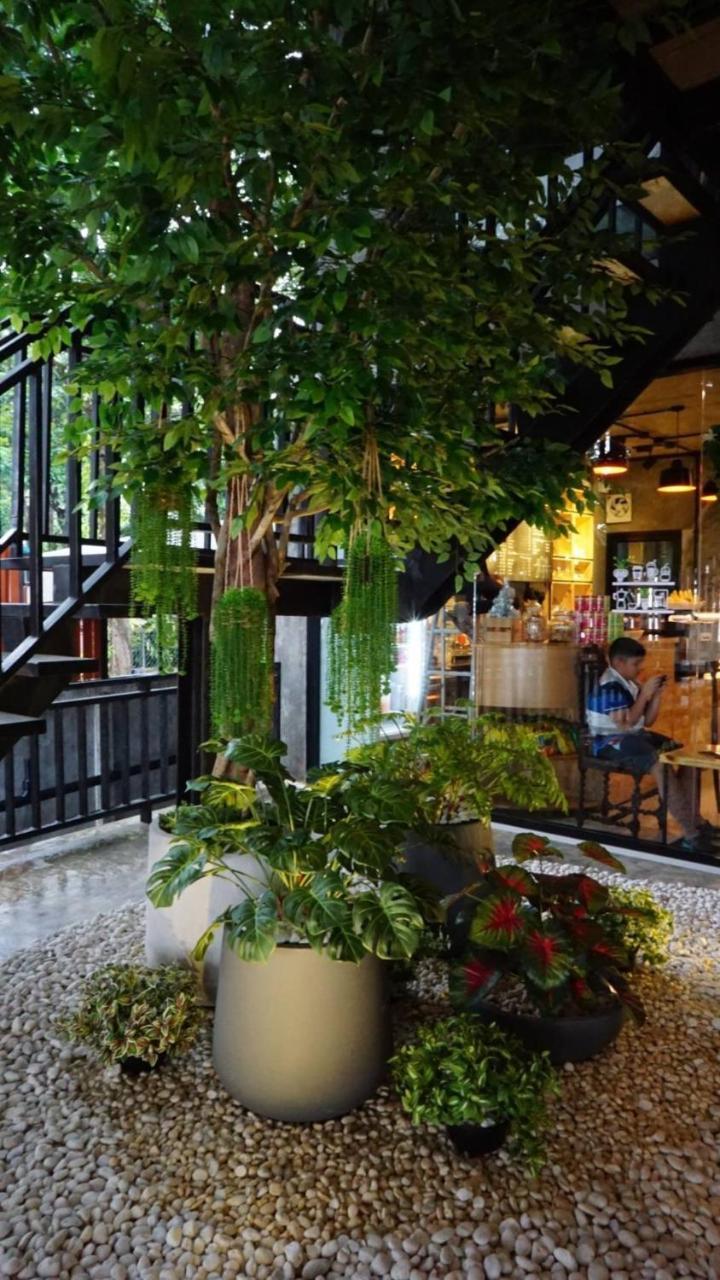 Maneetel Krabi Beachfront-sha Hotel 4*