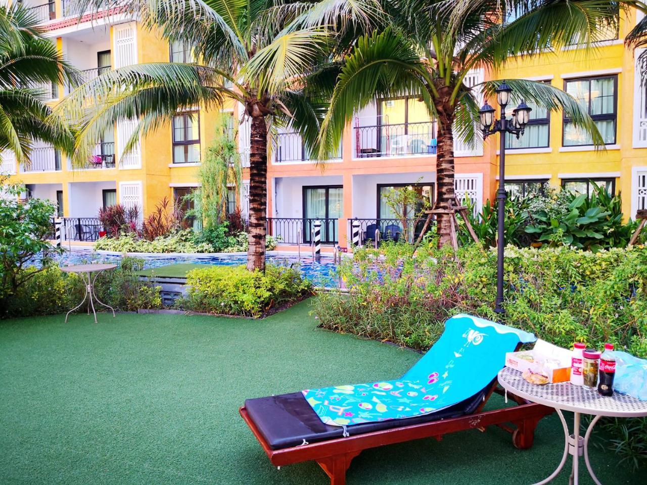 Aparthotel Venetian Poseidon Pool