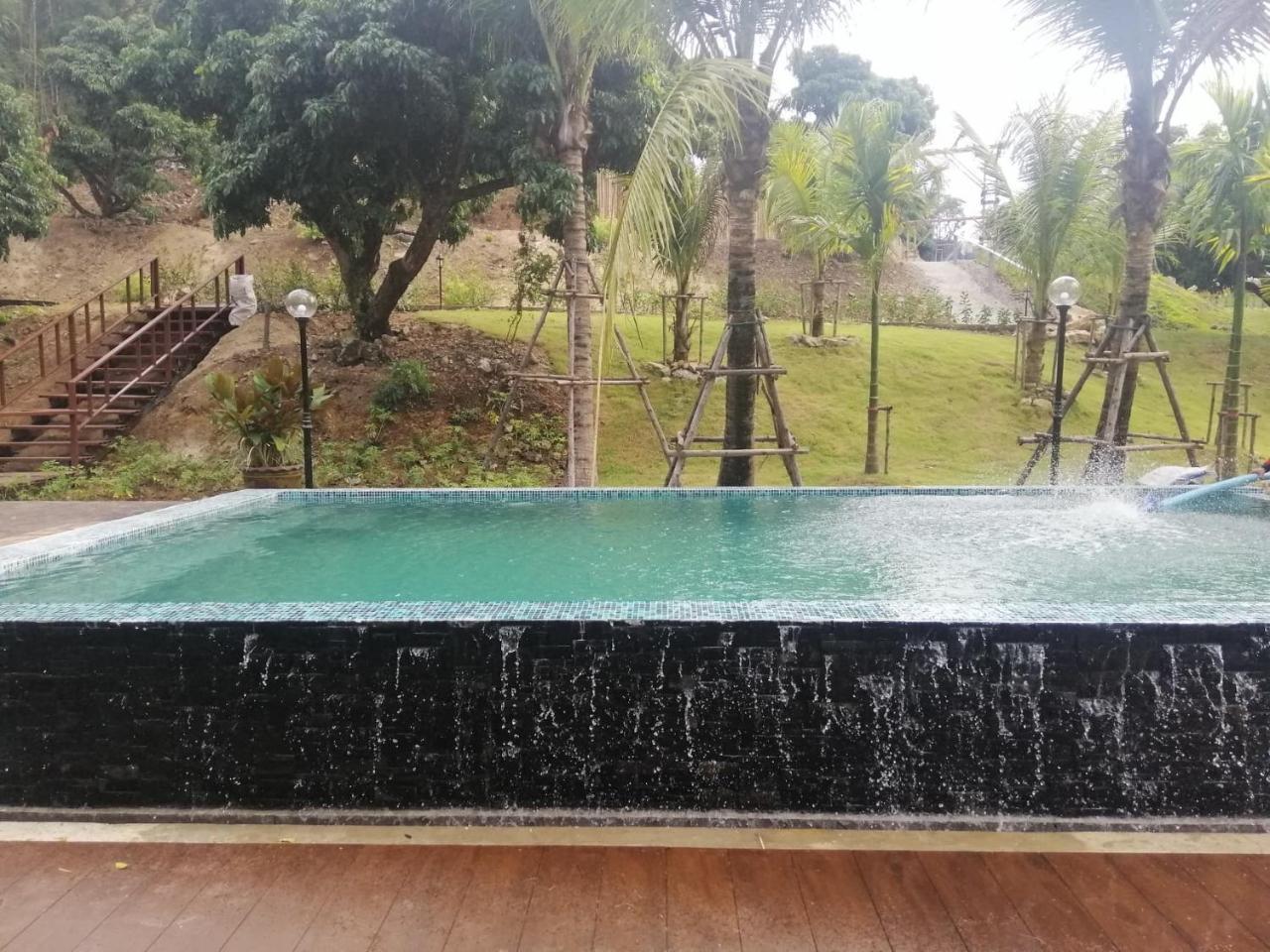 Hotel Thanburi 3*