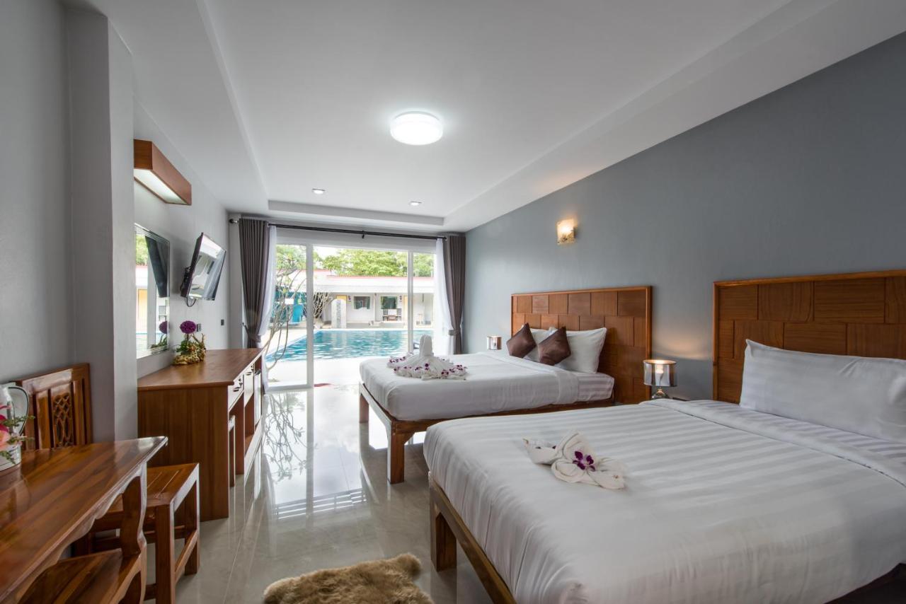 Lagoon Hotel