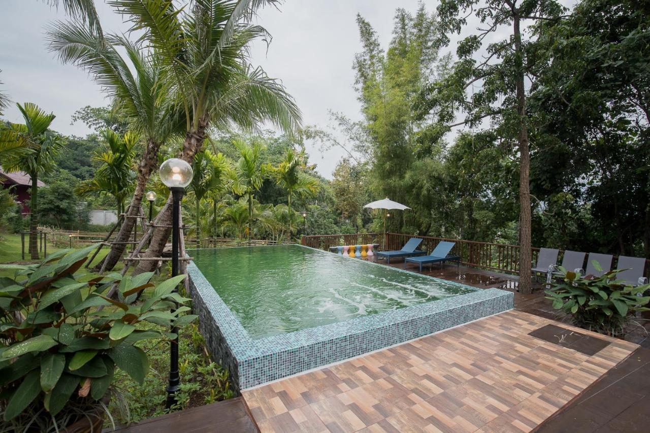 Thanburi Hotel 3*