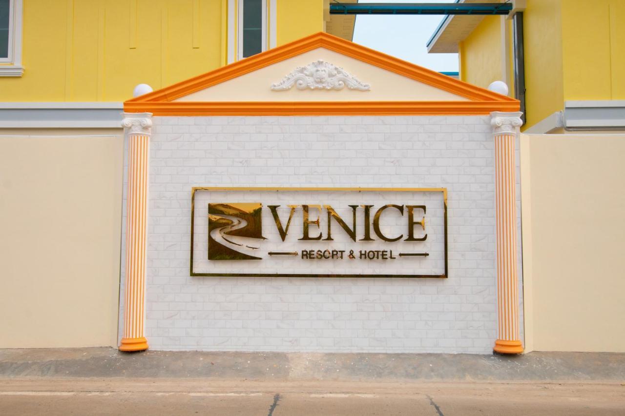 Hotel Venice 3*