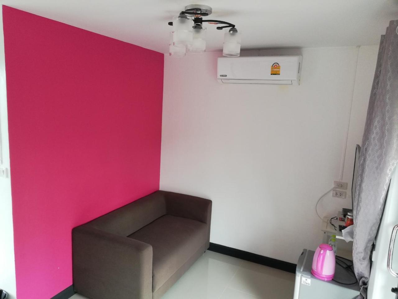 T'luck House Haad Chao Samran