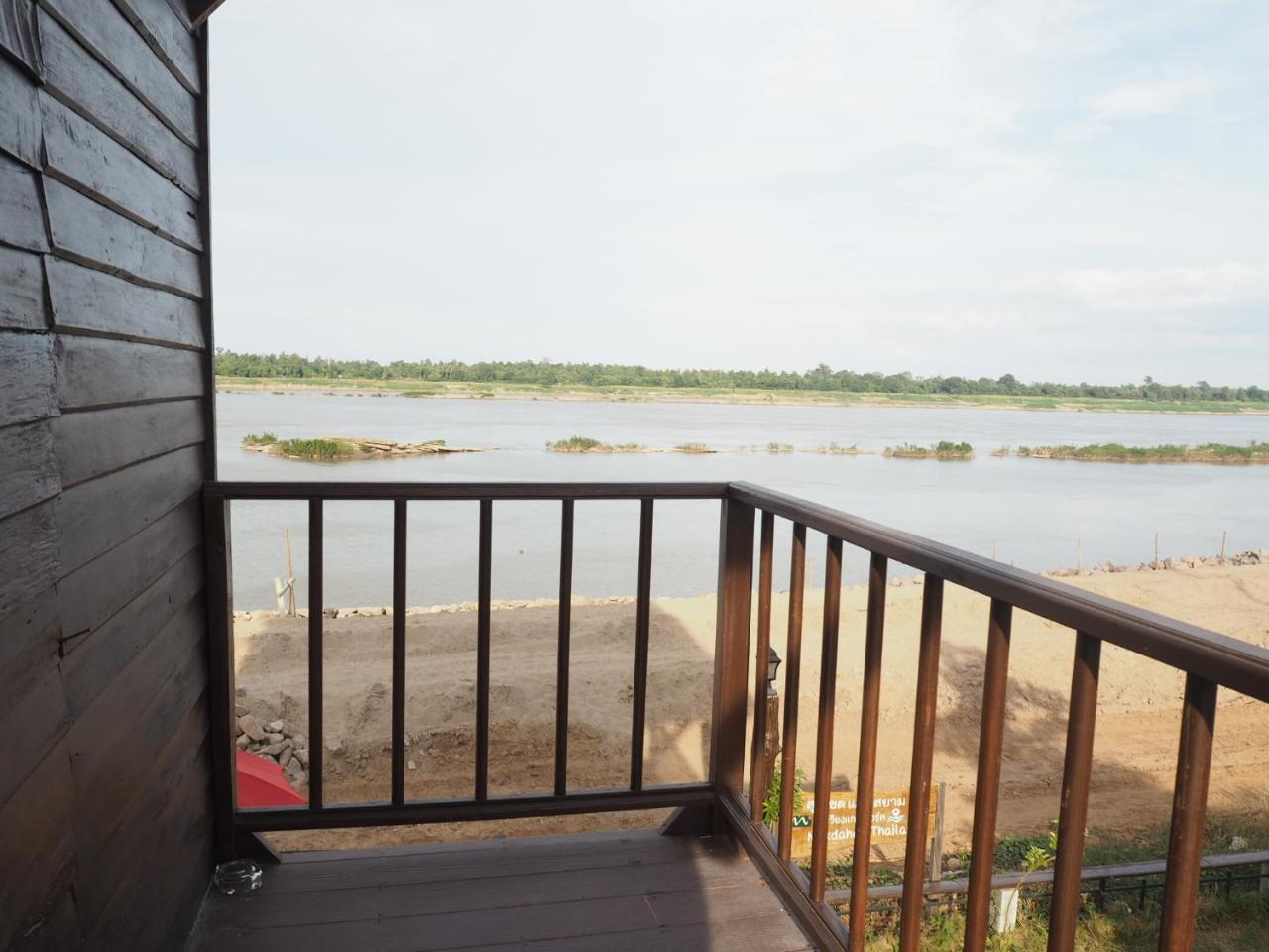 Nawiengkaeriverview Resort Mukdahan