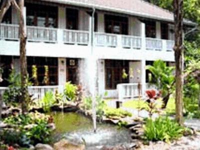 Hotel Baan Suan Fon 2*