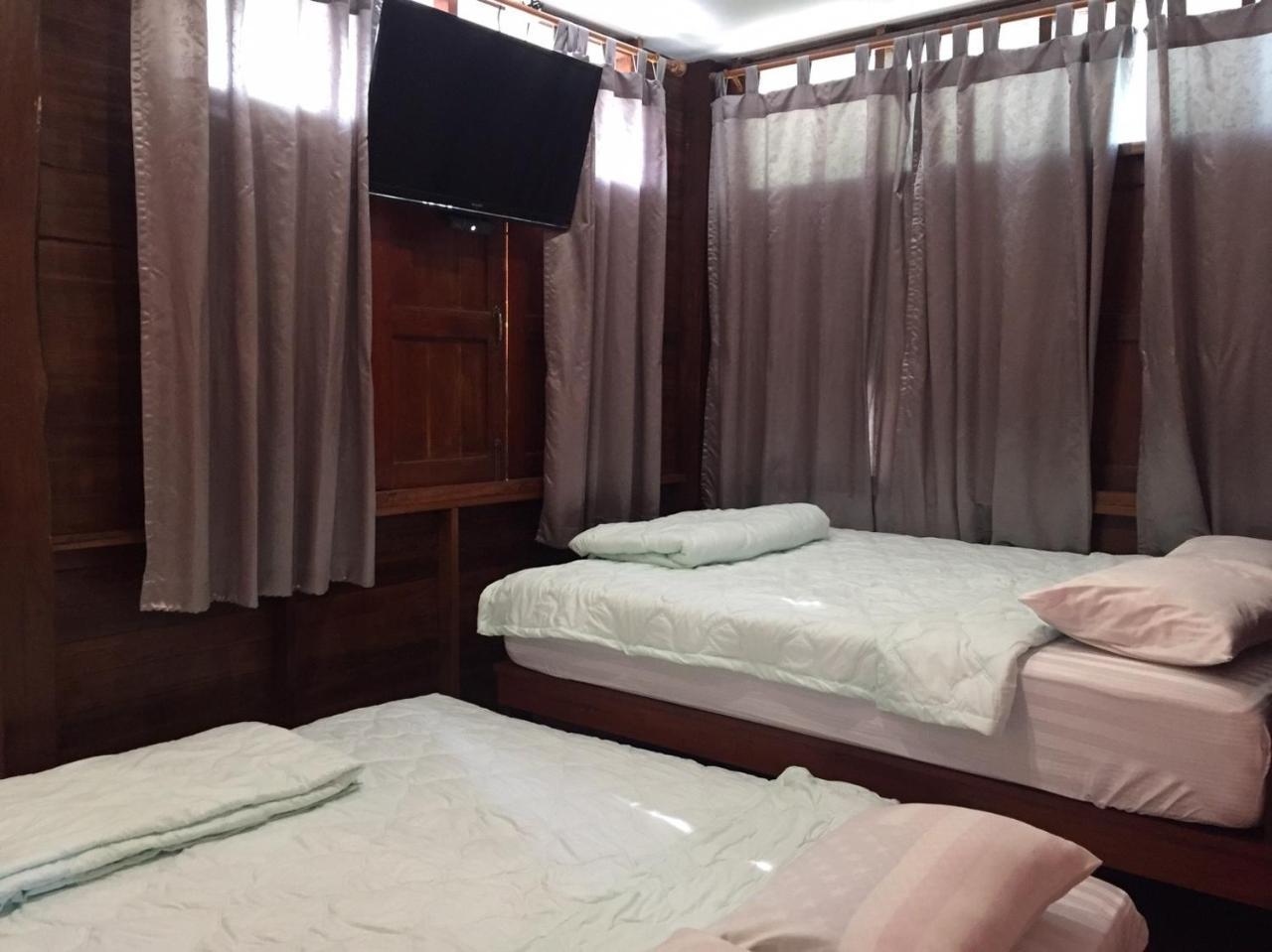 Baan Rai Pu Fa * Sattahip