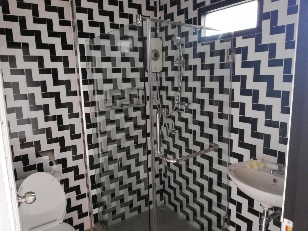 T'luck House Resort