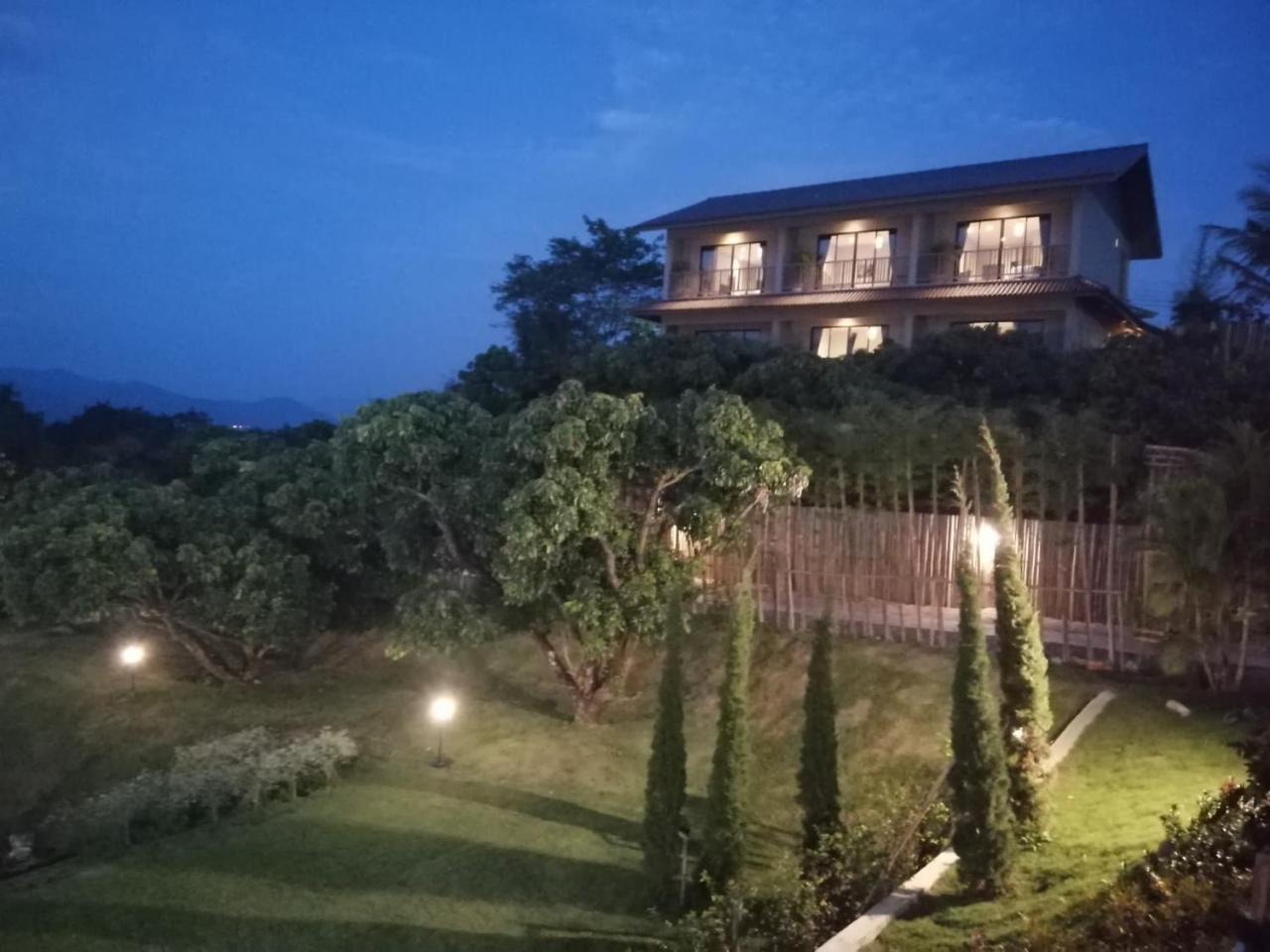 Thanburi Hotel Chom Thong