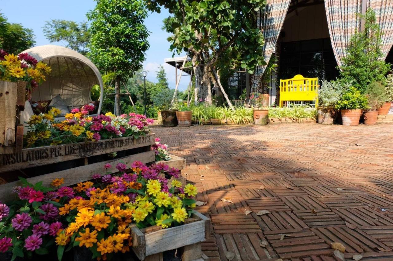 Thanburi Hotel 3*