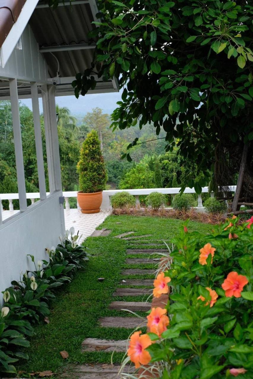 Hotel Thanburi Chom Thong