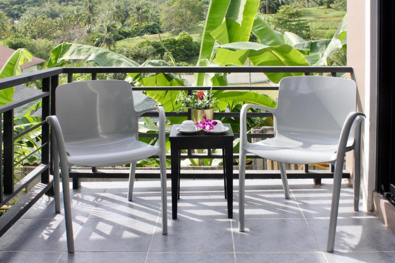 Resort Naiharn Retreat