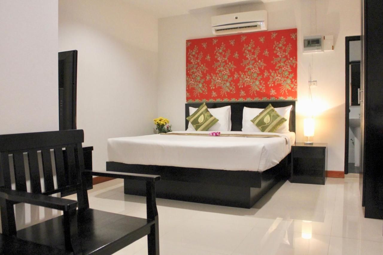 Resort Naiharn Retreat