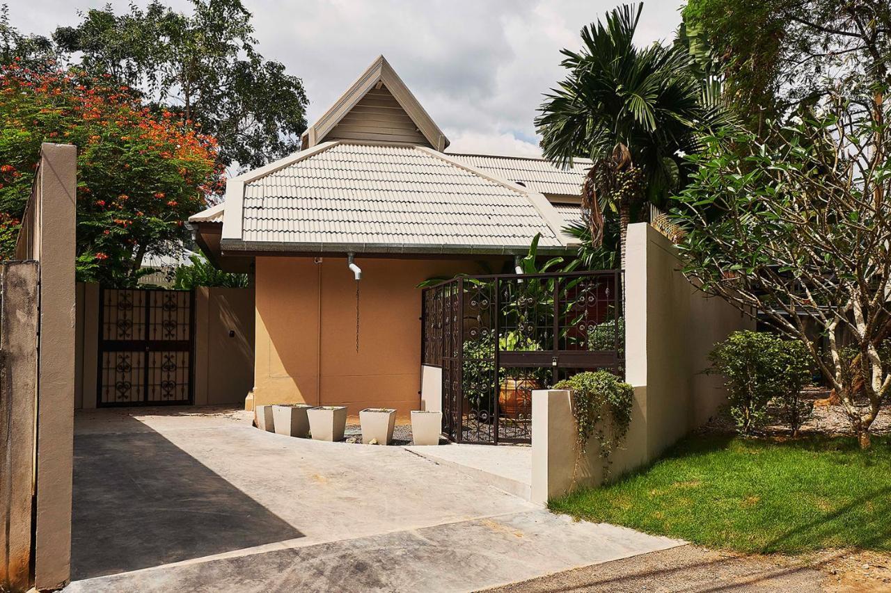 Baan Manuchang Villa, Sha Certified Pousada *
