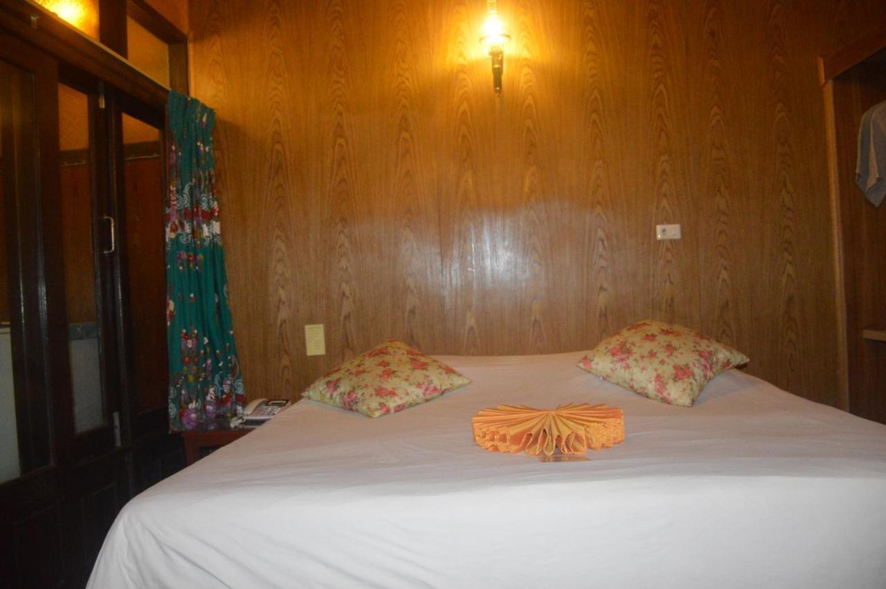 Charm Churee Village