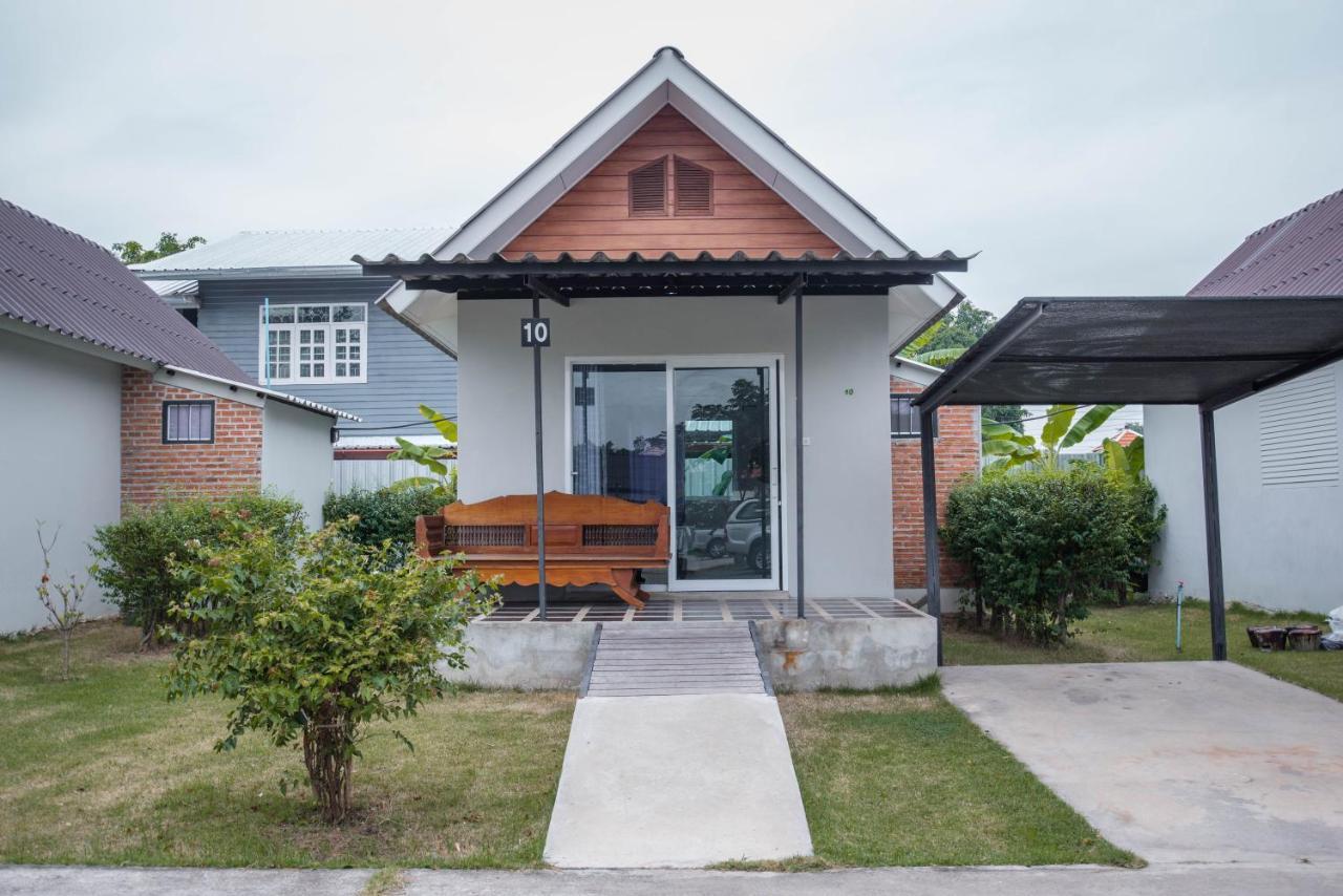 Pak Dee Resort