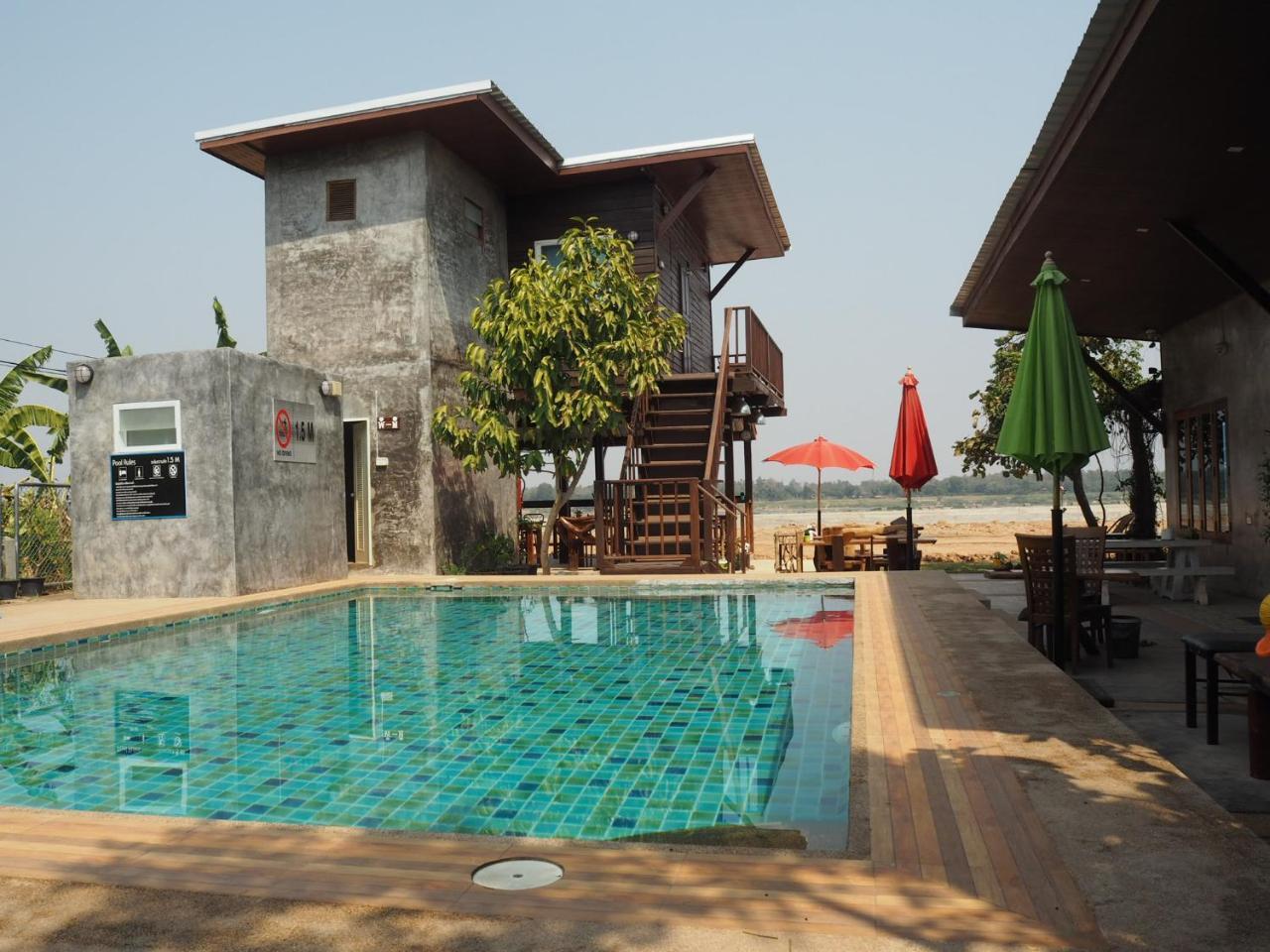 Resort Nawiengkaeriverview 2*
