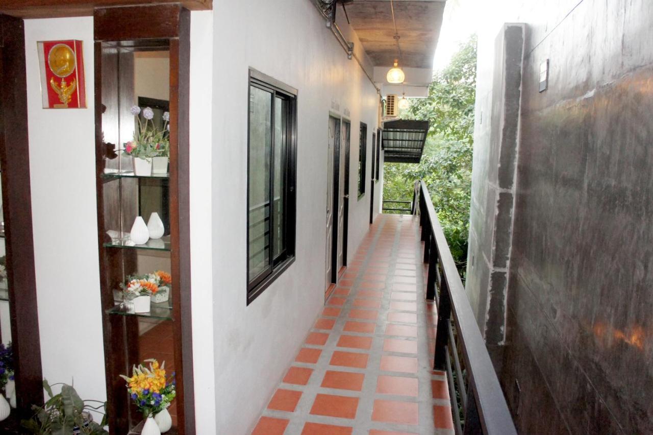 Albergue White Jail At Ko Tao