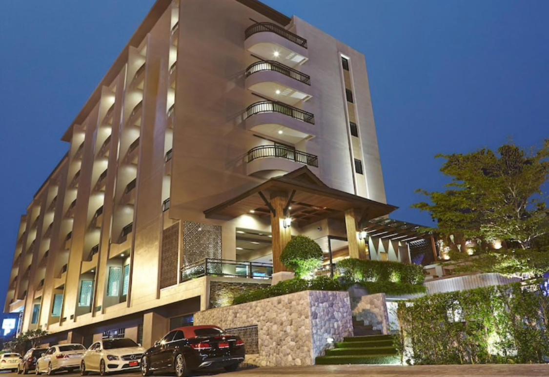 Leevana Hotel