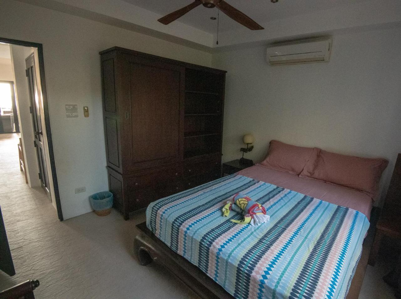 Malee Beach Villas *