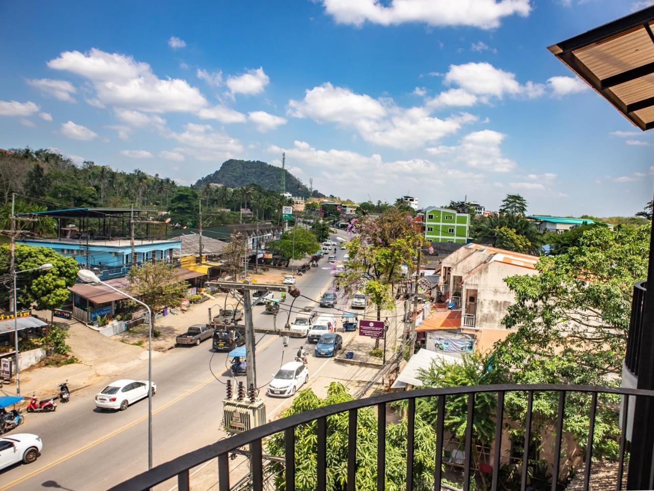 Hotel The Moon Night Ao Nang Krabi