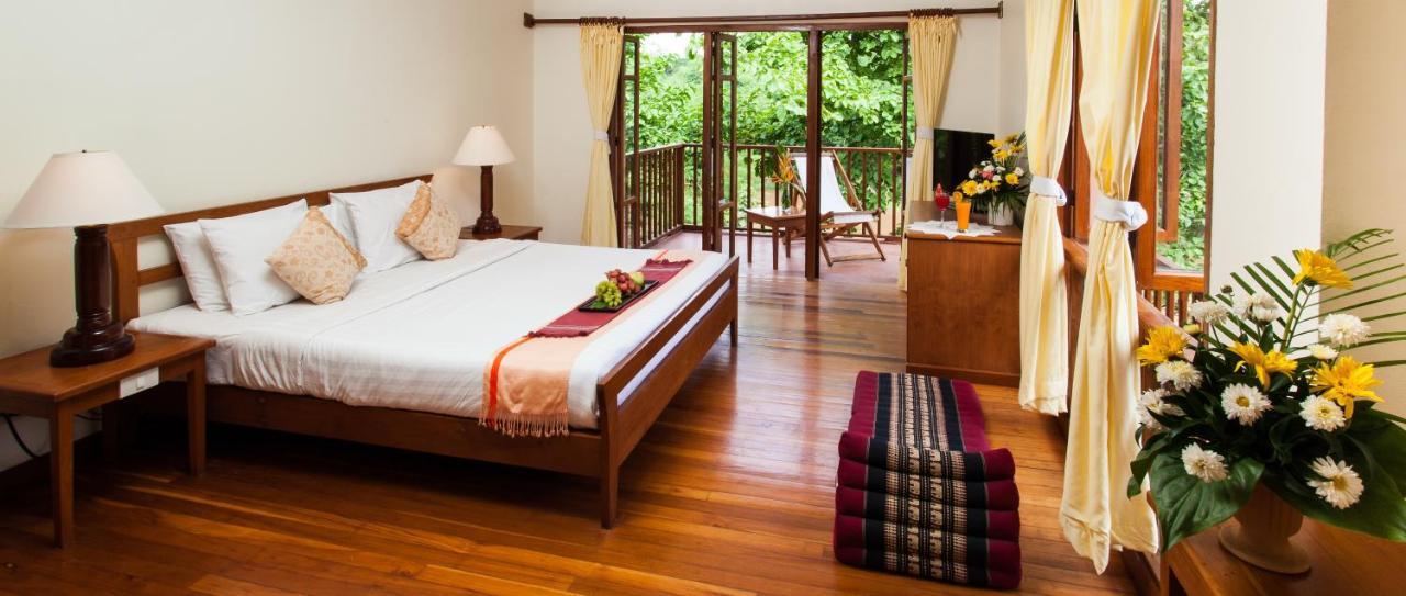 Riverhouse Mae Sariang