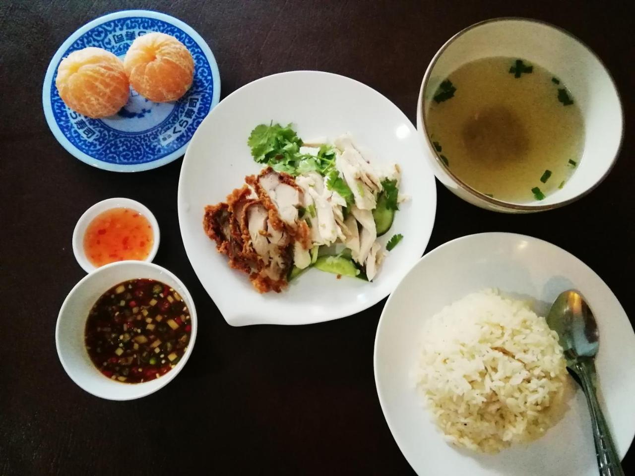 The Cube Sathorn Boutique Hotel: Modern Near Bts Surasak Acomodação com café da manhã  2*