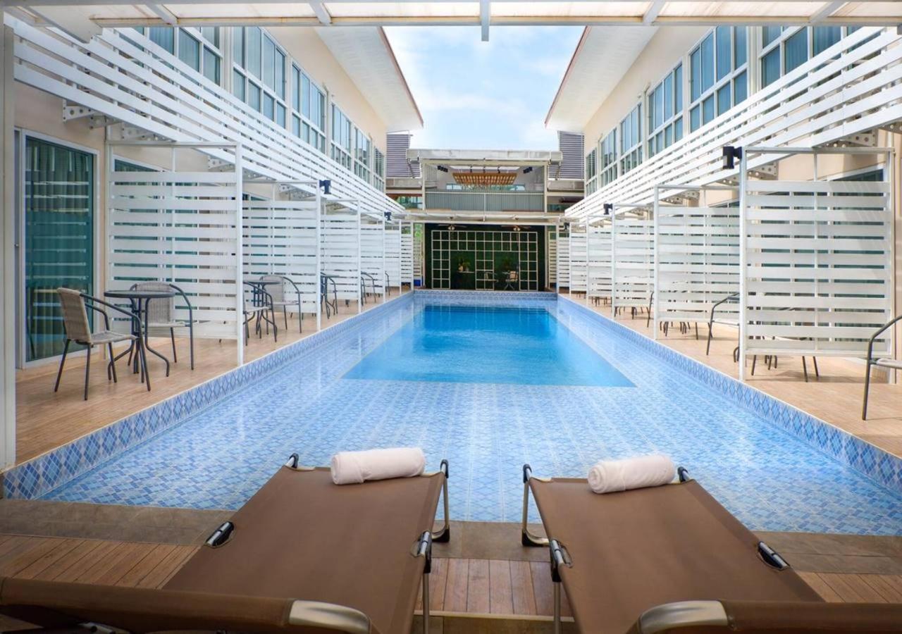 Pool Lay Hotel Ban Nong Hin (Prachuap Khiri Khan)