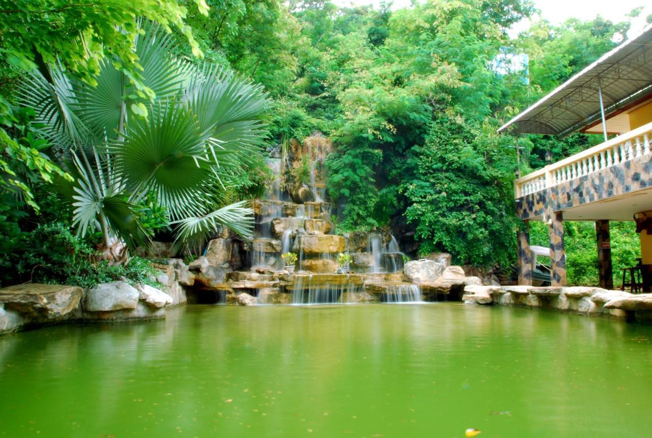 ไร่เครือวัลย์ รีสอร์ท มวกเหล็ก สระบุรี Muak Lek