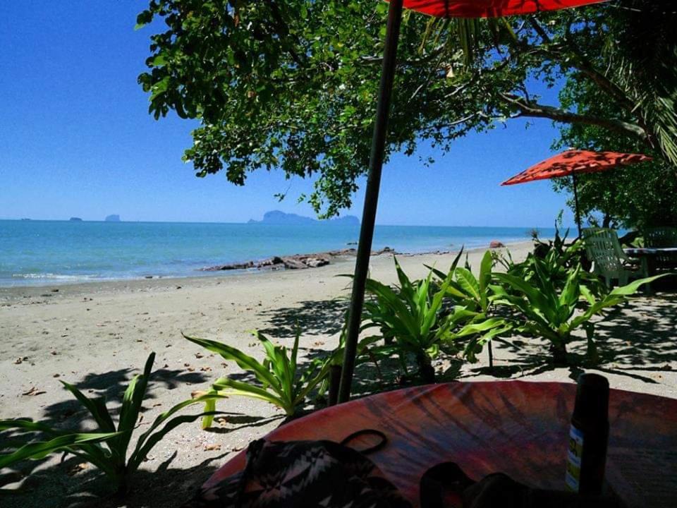 Dugong Koh Sukorn Guest house *