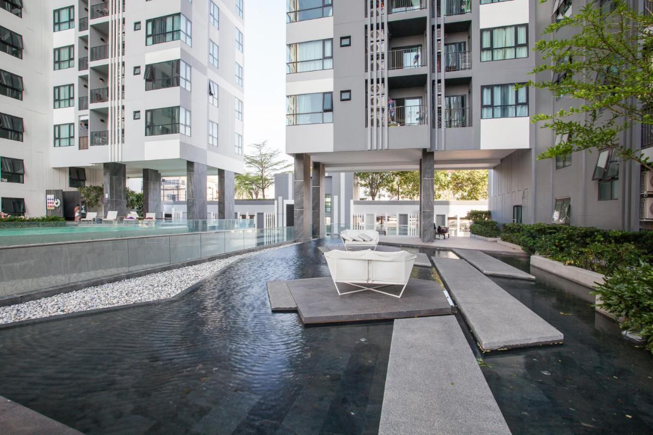 The Base Vip By U * Pattaya