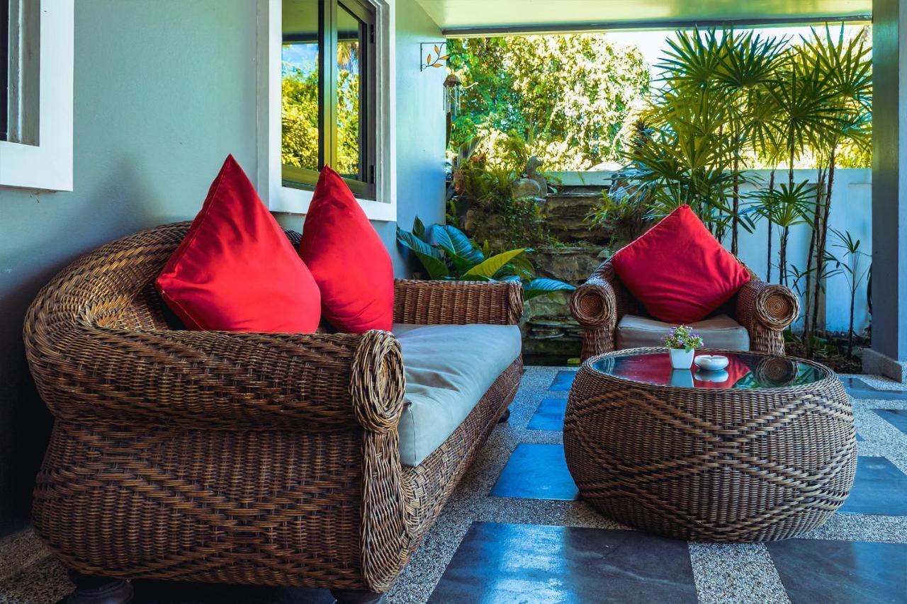 Baan Santhiya Private Pool - Free Tuk-tuk Service To The Beach! Villa *