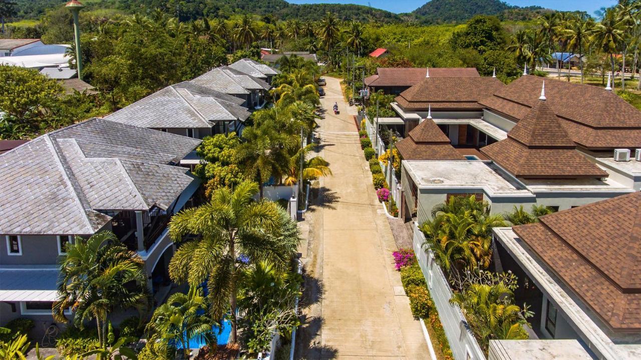 Baan Santhiya Private Pool - Free Tuk-tuk Service To The Beach! Villa