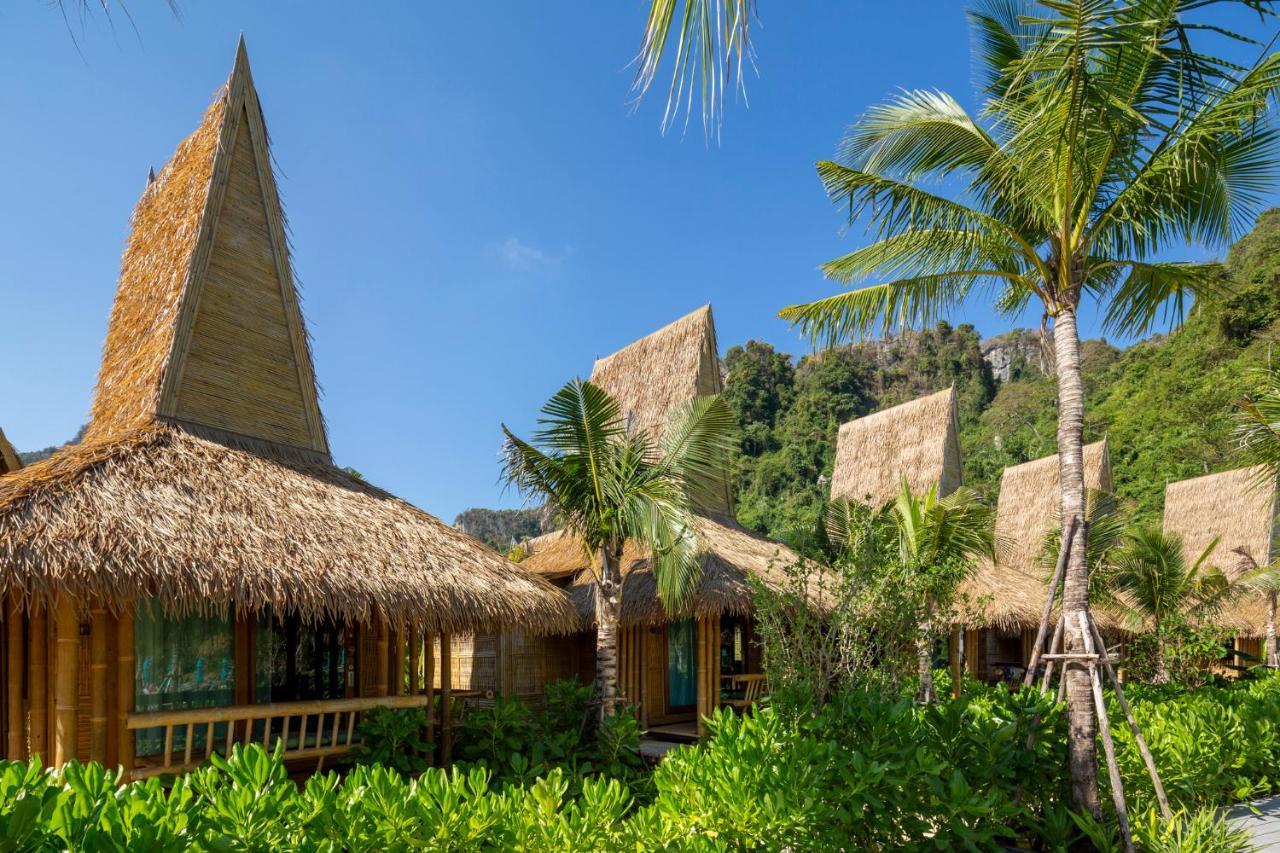 Coco 4*