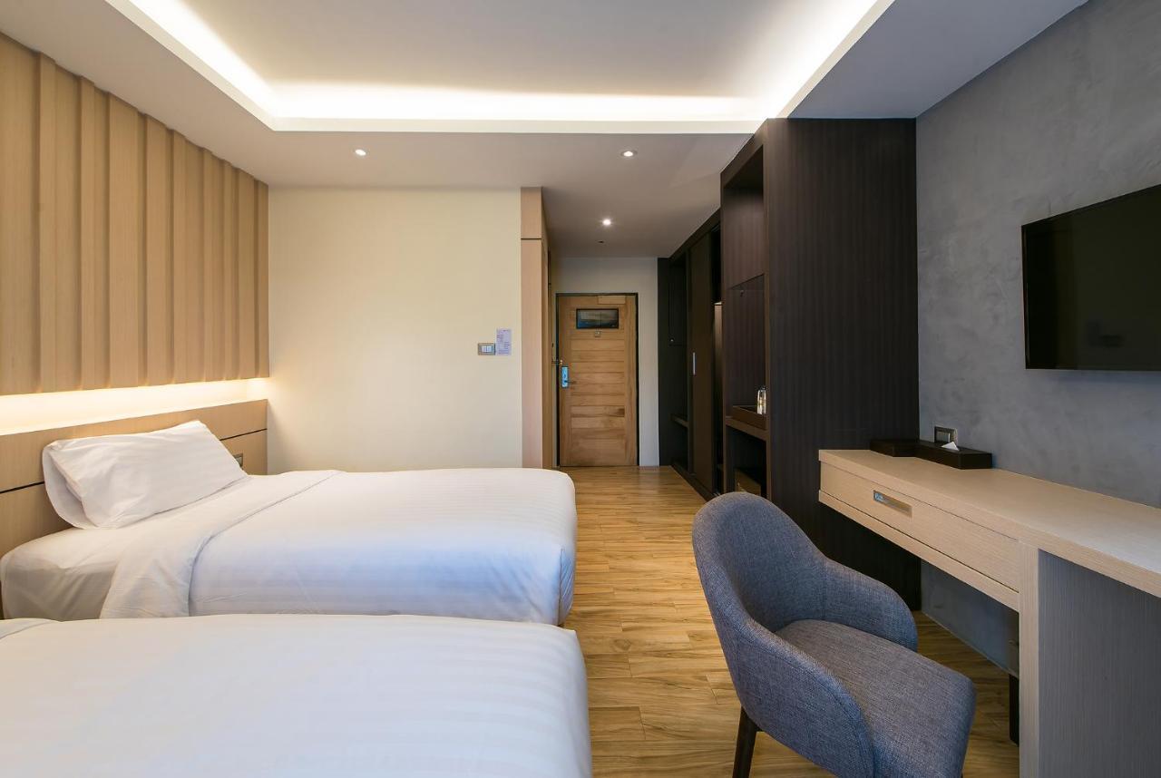 Nadee 10 & Hotel