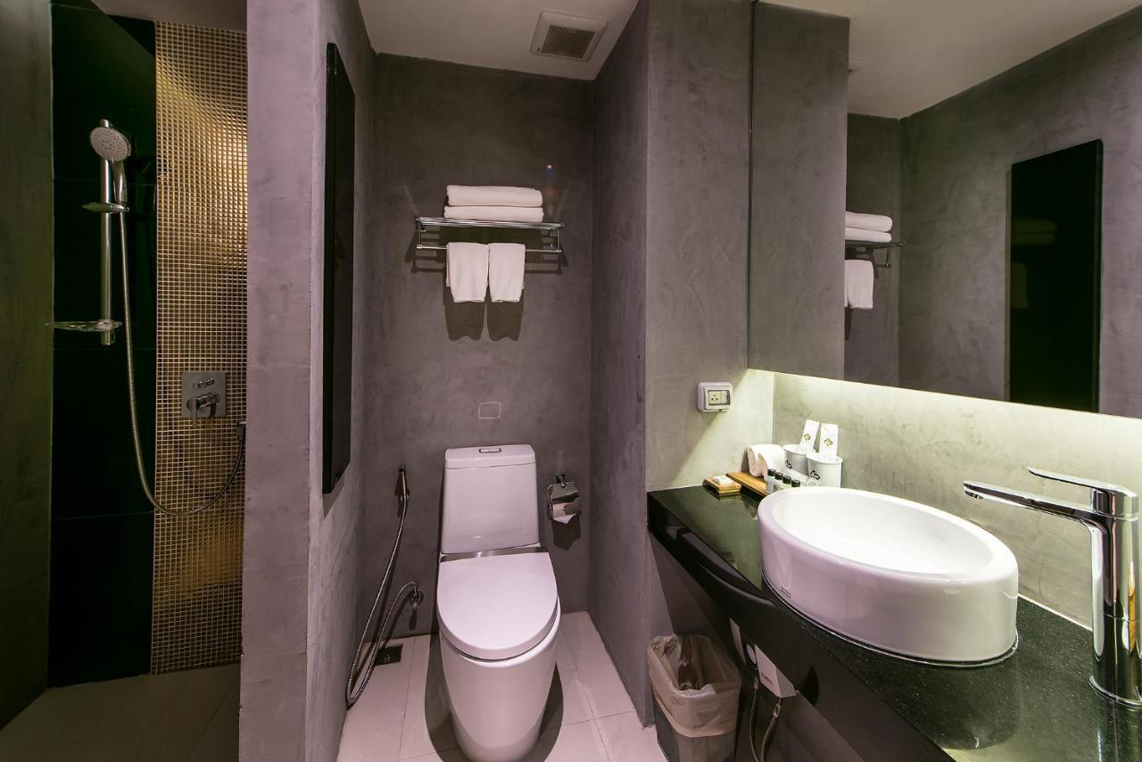 Hotel Nadee 10 & 4*
