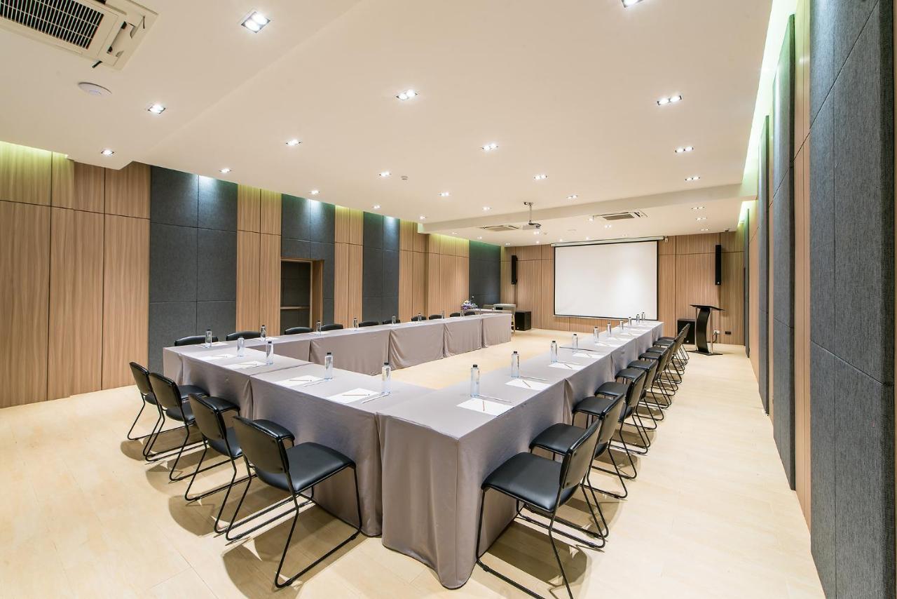 Hotel Nadee 10 & 4*