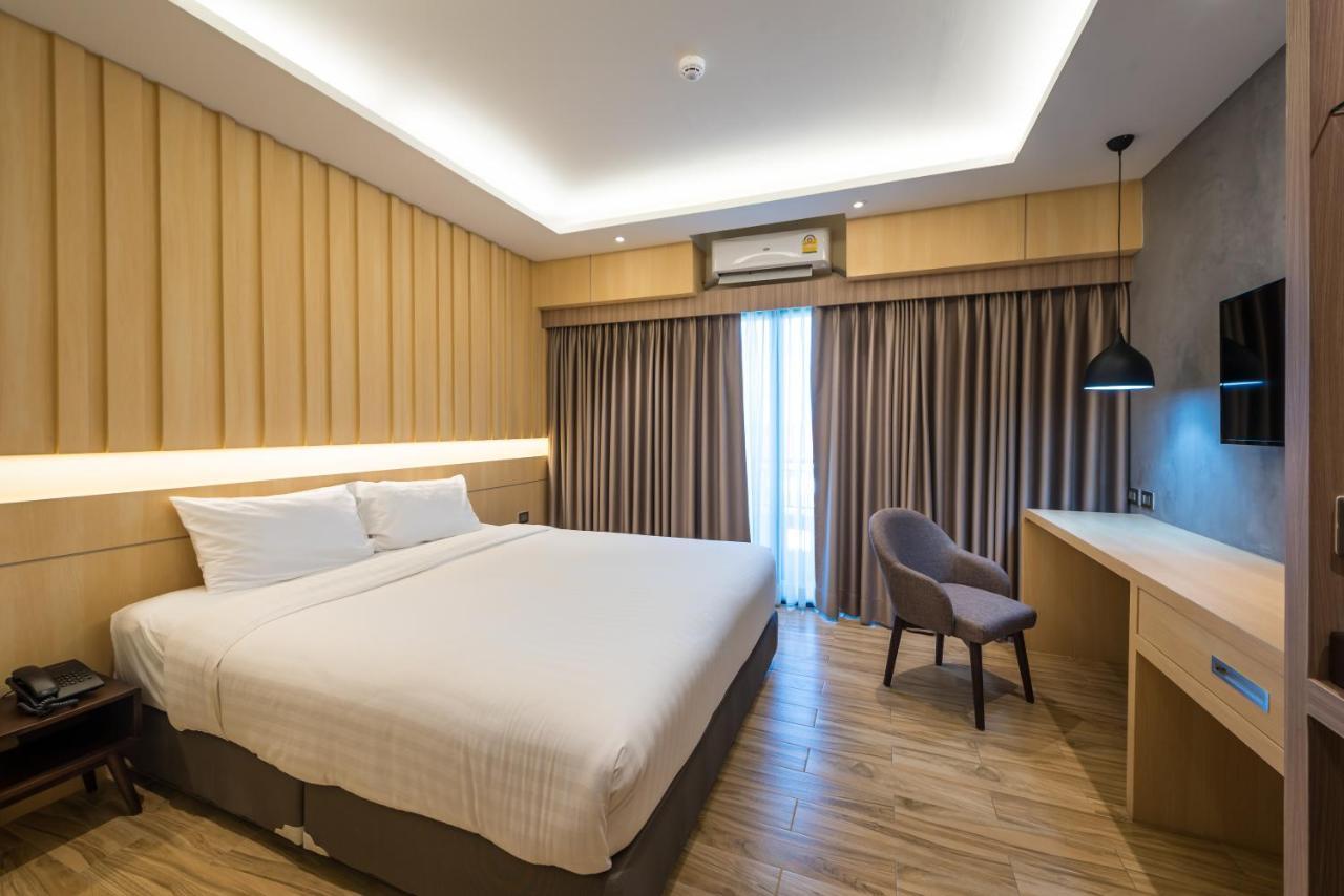 Nadee 10 & Hotel