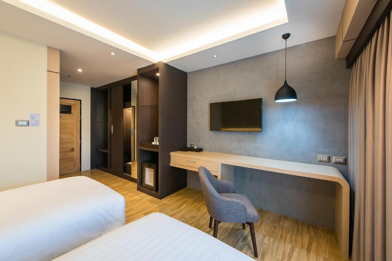 Nadee 10 & 4* Khon Kaen