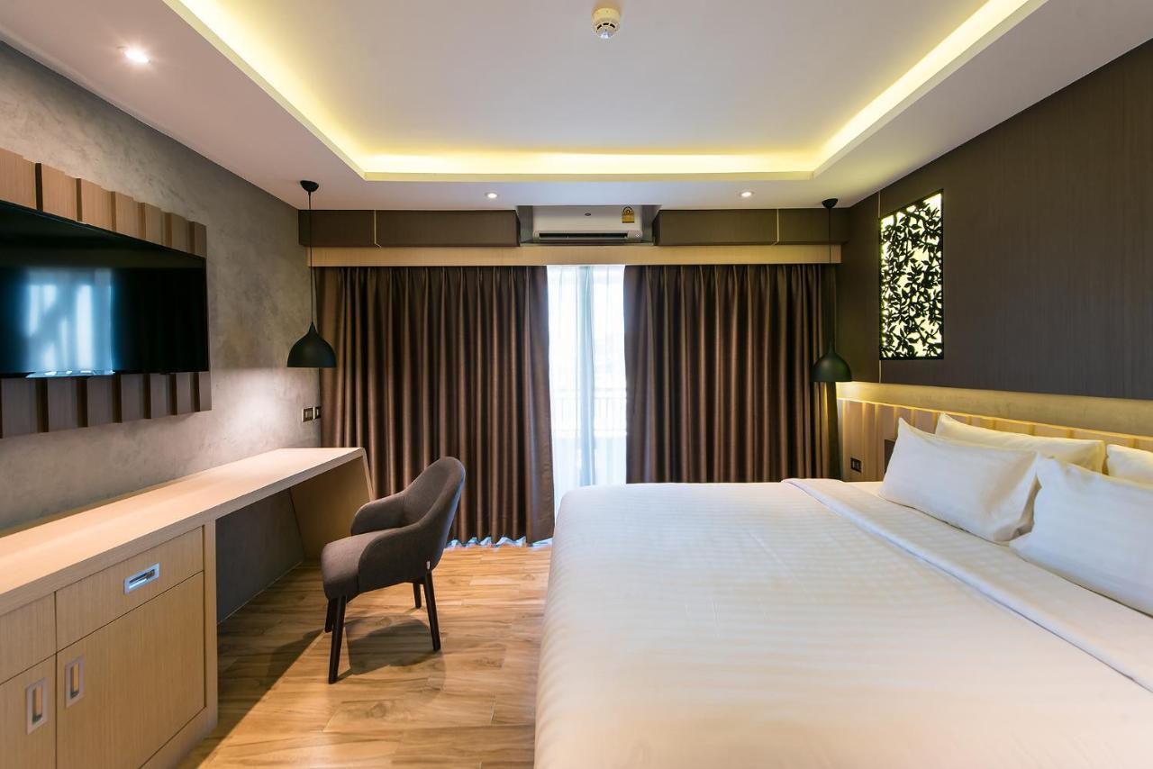Hotel Nadee 10 &
