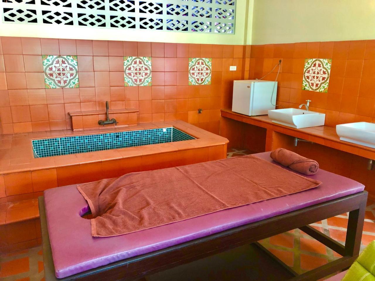 Chalong Oasis & 4*