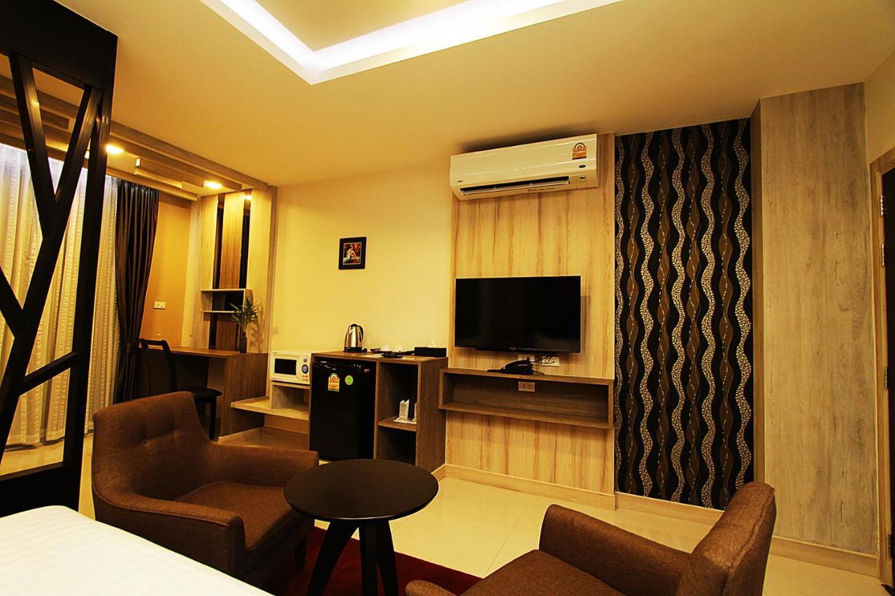 The Contrast I 4* Pluak Daeng