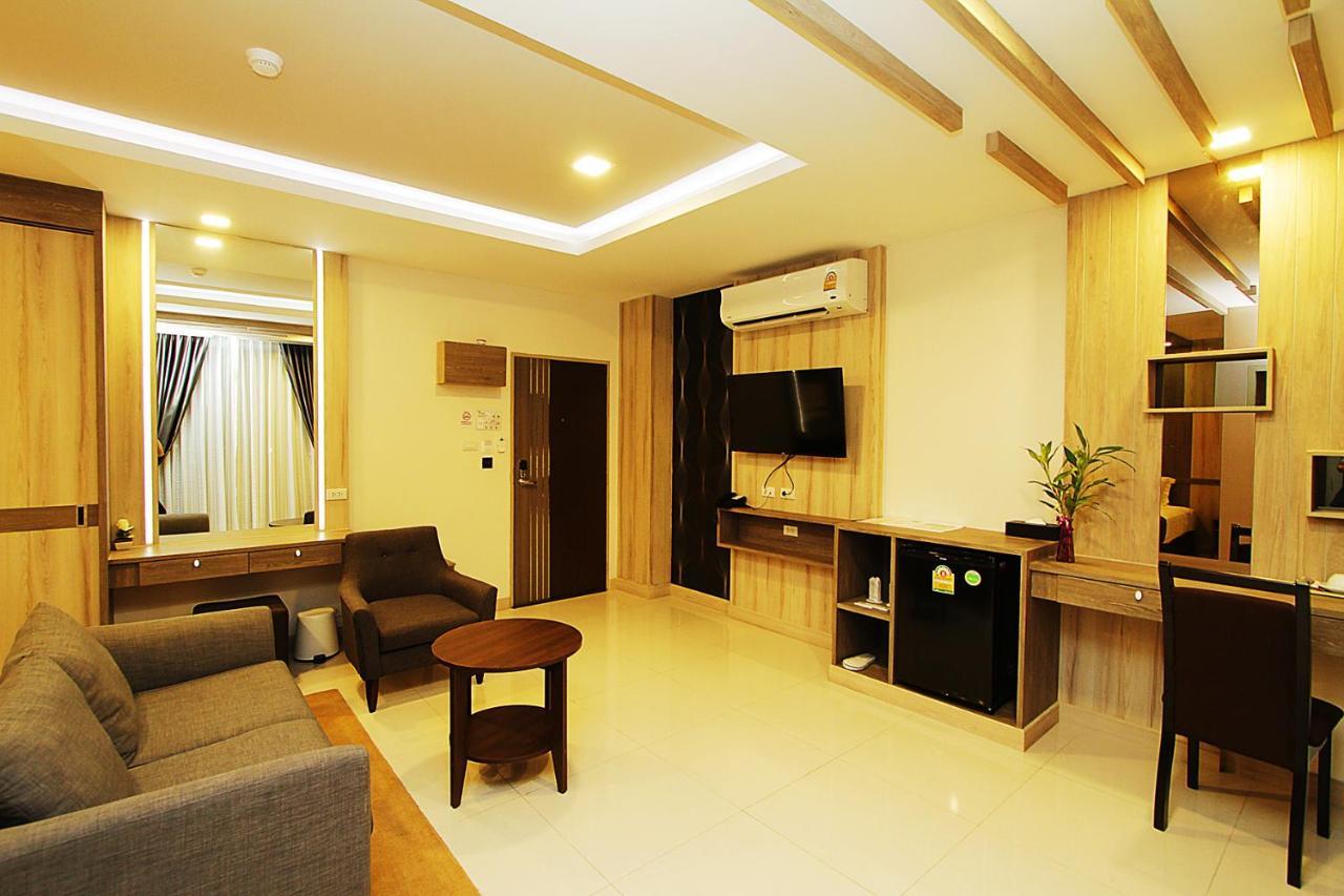 The Contrast I Hotel Pluak Daeng