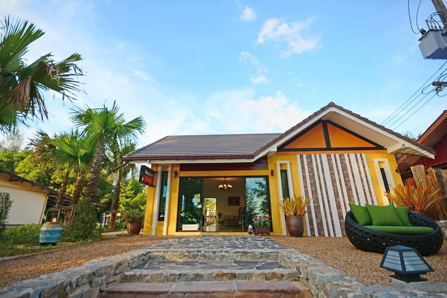 Pimtara Beach 3* Rayong