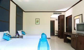 Nirundorn Chaam Resort
