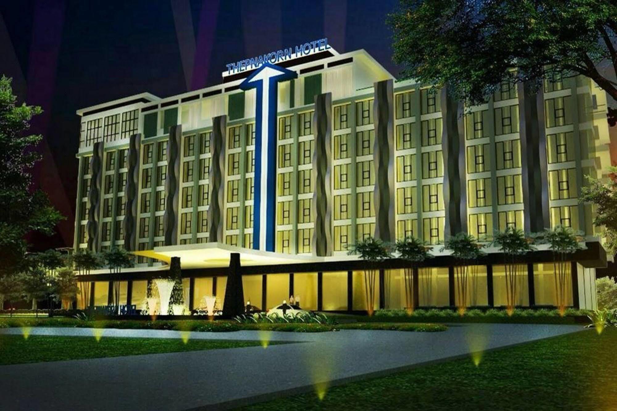 Alvarez Hotel Buriram