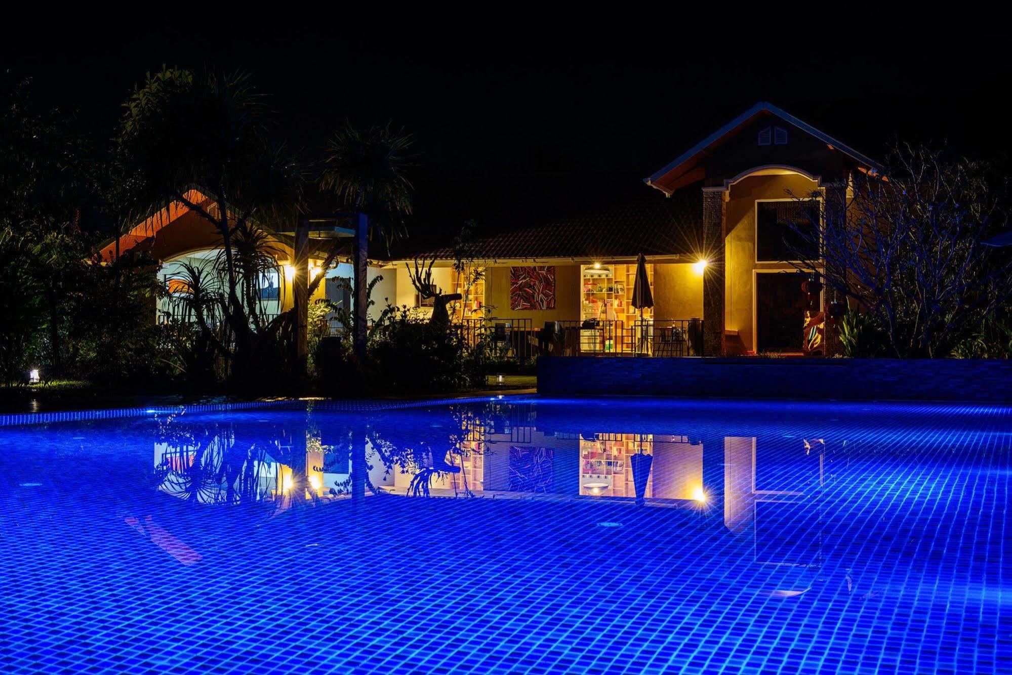 Resort Corner 4*