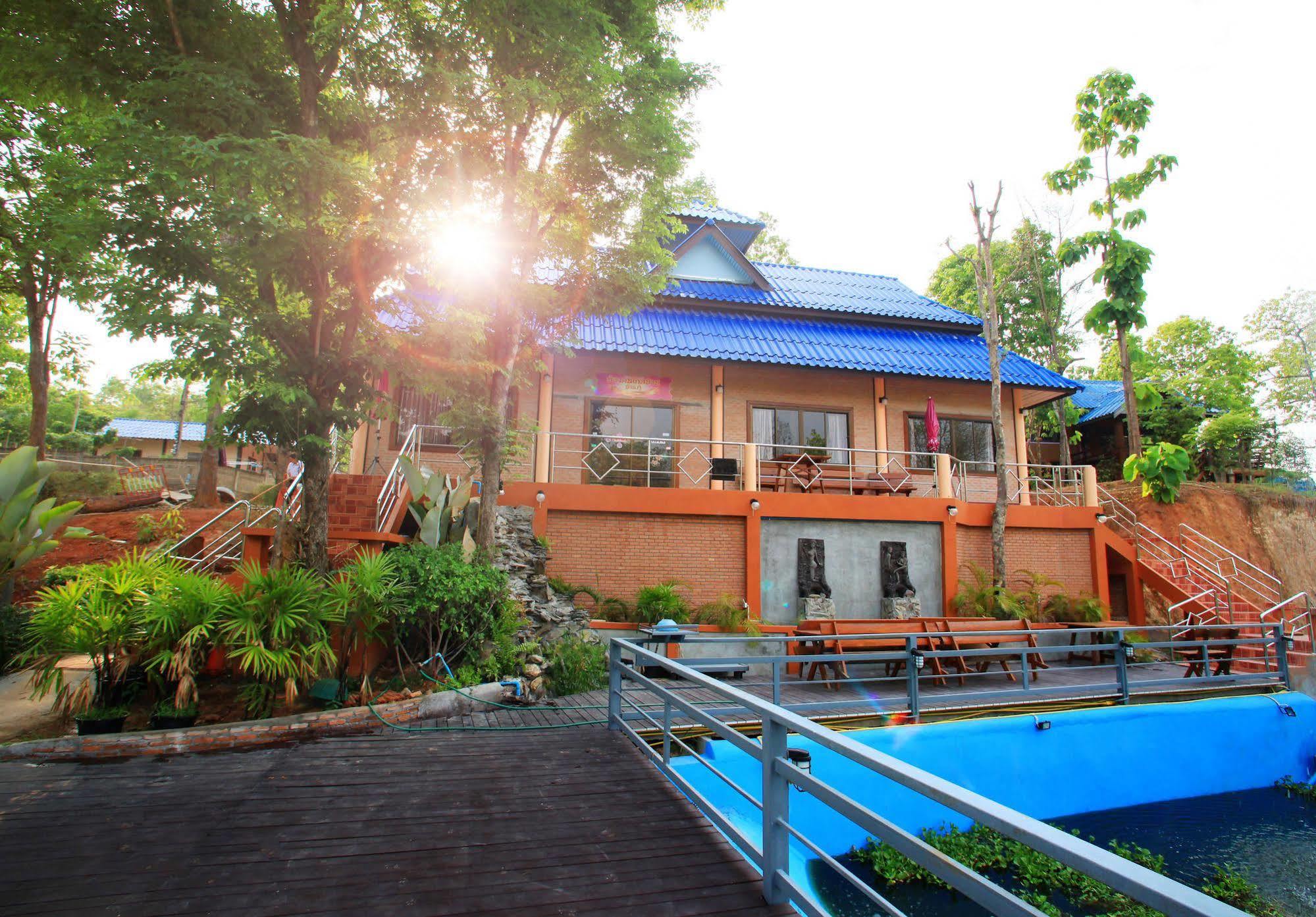 Resort Ban Phumon Talang Resort Ban Mon Talaeng