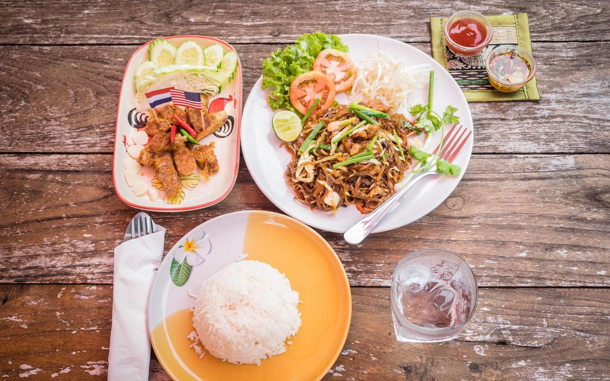 Smile World & Smile Resort 3*
