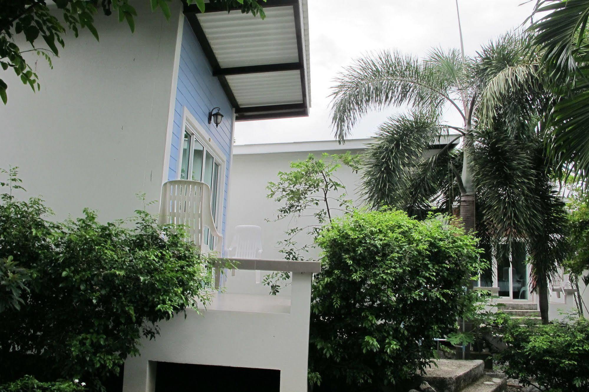 Charlie's Resort