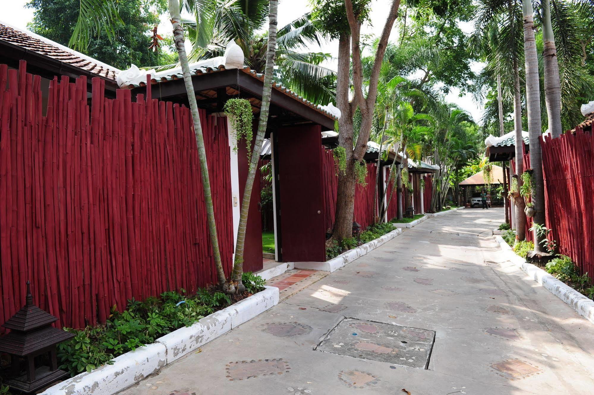 Napalai Pool Resort Pattaya